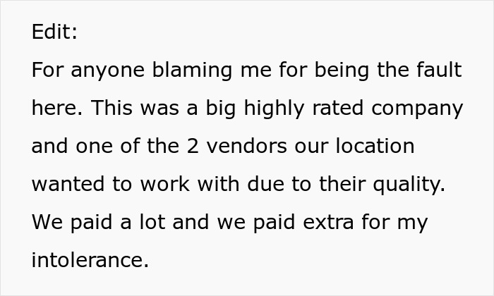 Text excerpt from a complaint about wedding vendors and issues related to allergy accommodations and cupcakes. Text excerpt from a complaint about wedding vendors and issues related to allergy accommodations and cupcakes.