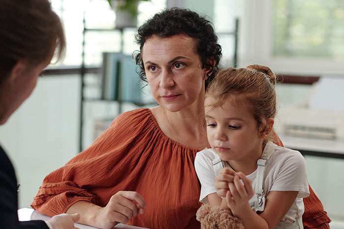 “Didn't Even Know How To Respond”: 50 Chronic Patients Share The Dumbest ‘Cures’ They Heard