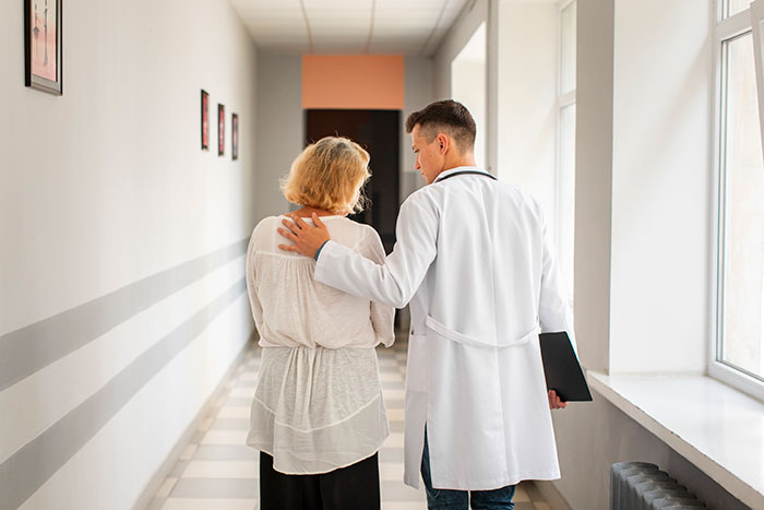 “Didn't Even Know How To Respond”: 50 Chronic Patients Share The Dumbest ‘Cures’ They Heard