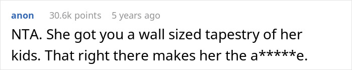 Screenshot of a Reddit comment where a man trolls his sister by sending a photo of his dog instead of kids’ pictures. Screenshot of a Reddit comment where a man trolls his sister by sending a photo of his dog instead of kids’ pictures.