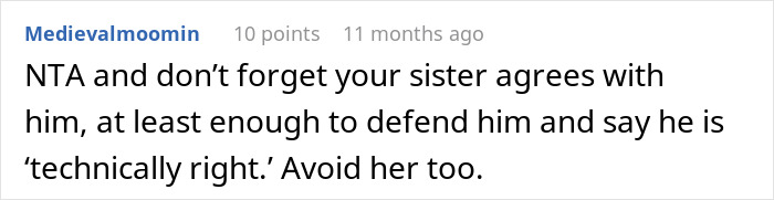 Screenshot of Reddit comment discussing defending a man banned from Thanksgiving after upsetting BIL’s wife with his theory.