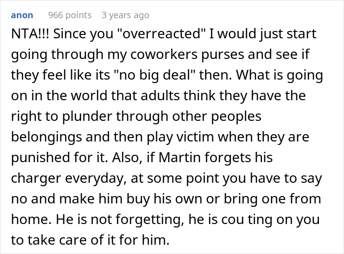 Text post describing a coworker snooping in a woman's purse and facing trouble after she reports him. Text post describing a coworker snooping in a woman's purse and facing trouble after she reports him.