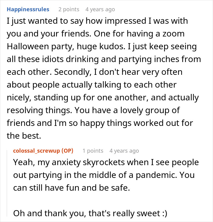 Screenshot of a conversation about anxiety and social interactions during Halloween amid pandemic concerns. Screenshot of a conversation about anxiety and social interactions during Halloween amid pandemic concerns.