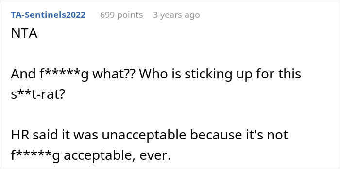 Screenshot of a forum comment discussing a coworker snooping around in a woman’s purse and the consequences he faced. Screenshot of a forum comment discussing a coworker snooping around in a woman’s purse and the consequences he faced.