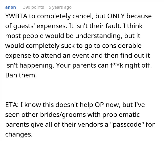 Screenshot of a discussion about a couple discovering their wedding was sabotaged by parents days before the ceremony.