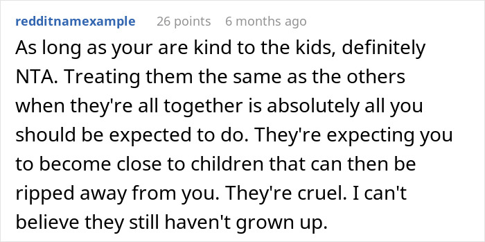 Reddit comment discussing stepdaughters disown stepmother drama and the challenges of blended family relationships. Reddit comment discussing stepdaughters disown stepmother drama and the challenges of blended family relationships.