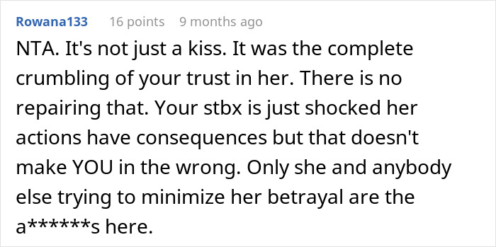 Alt text: Online comment discussing trust issues after lady kisses another man and family reaction to husband divorcing her over one kiss
