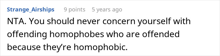 Screenshot of a Reddit comment discussing masculinity so fragile in response to girlfriend’s friends’ Halloween costume. Screenshot of a Reddit comment discussing masculinity so fragile in response to girlfriend’s friends’ Halloween costume.