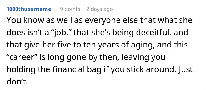 Screenshot of a comment discussing a gym influencer being deceitful about her career and its impact on her boyfriend. Screenshot of a comment discussing a gym influencer being deceitful about her career and its impact on her boyfriend.