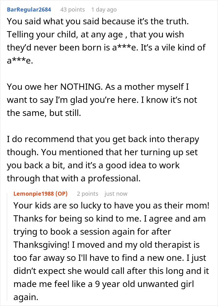 Alt text: Online discussion about a mom telling daughter she wishes she was never born and the refusal to reconcile 12 years later. Alt text: Online discussion about a mom telling daughter she wishes she was never born and the refusal to reconcile 12 years later.