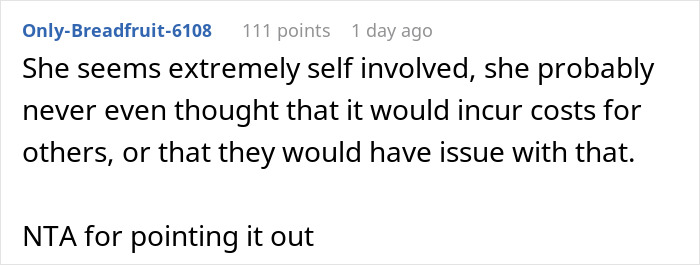 Screenshot of a forum comment discussing a bride’s unrealistic expectation to throw an elaborate wedding without spending money. Screenshot of a forum comment discussing a bride’s unrealistic expectation to throw an elaborate wedding without spending money.