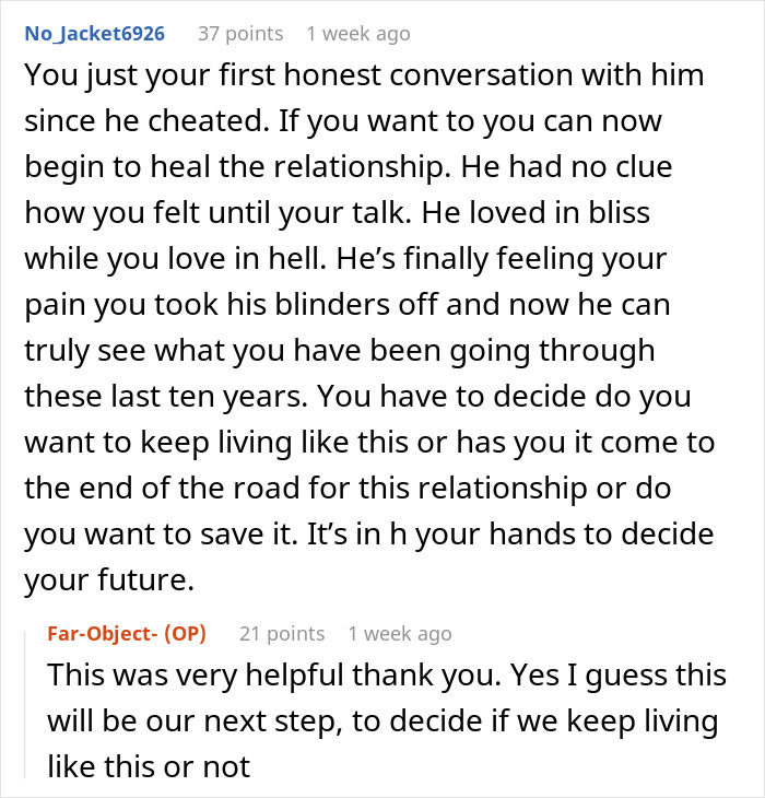 Alt text: Online conversation about heartbroken woman dealing with hubby’s affair and emotional healing process. Alt text: Online conversation about heartbroken woman dealing with hubby’s affair and emotional healing process.