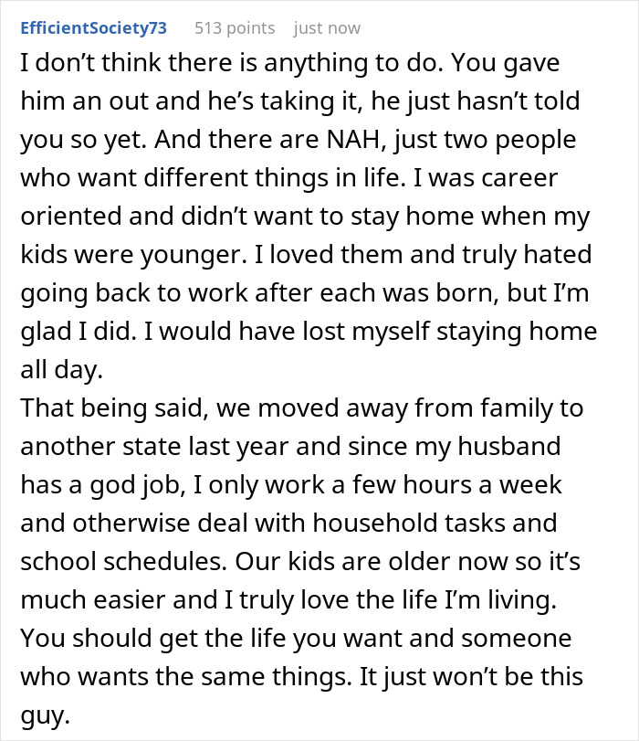 Screenshot of a forum comment discussing family expectations and different life goals between boyfriend and mother.