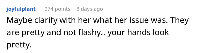 Screenshot of an online comment discussing a bridesmaid doing her nails before a wedding causing the bride to flip out. Screenshot of an online comment discussing a bridesmaid doing her nails before a wedding causing the bride to flip out.