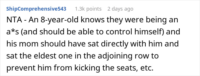 Screenshot of a forum comment discussing a disruptive kid on a plane and the mom’s reaction to a man telling the child to be quiet. Screenshot of a forum comment discussing a disruptive kid on a plane and the mom’s reaction to a man telling the child to be quiet.
