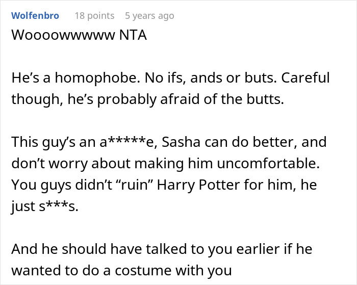Online forum discussion criticizing a guy for fragile masculinity over girlfriend's friends' Halloween costume. Online forum discussion criticizing a guy for fragile masculinity over girlfriend's friends' Halloween costume.