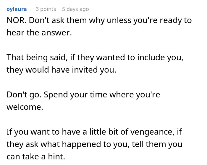 Screenshot of a forum post advising against asking why family chose to separate drive at Disneyland and suggesting to spend time elsewhere. Screenshot of a forum post advising against asking why family chose to separate drive at Disneyland and suggesting to spend time elsewhere.
