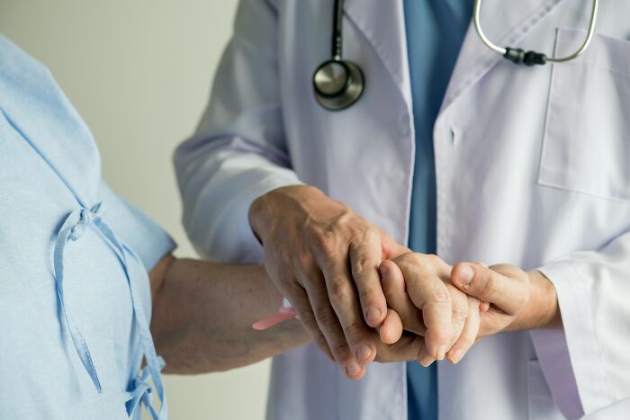 "Creepiest Thing I've Seen": 43 Doctors Share The Worst Things They've Witnessed On The Job