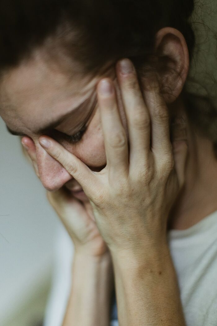 44 Everyday Acts Of Sexism So Normalized You Might Not Even Notice Them