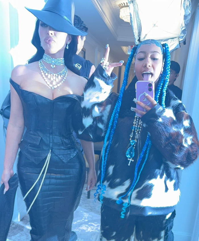 Kanye West’s warning resurfaces as daughter North shows alarming new look, posing in bold fashion with braided blue hair. Kanye West’s warning resurfaces as daughter North shows alarming new look, posing in bold fashion with braided blue hair.