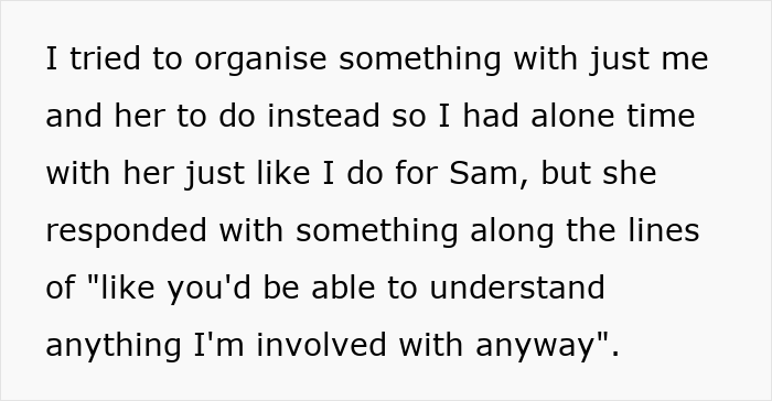 Alt text: Mom admits she likes one daughter more than the other and struggles to hide her feelings in a family setting. Alt text: Mom admits she likes one daughter more than the other and struggles to hide her feelings in a family setting.