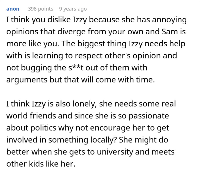 Screenshot of an online comment discussing family dynamics and struggles with favoritism between daughters.