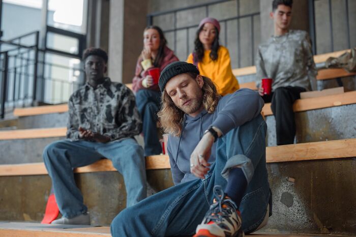 40 Horrendous Things Committed By Close Friends That Broke People’s Trust Forever