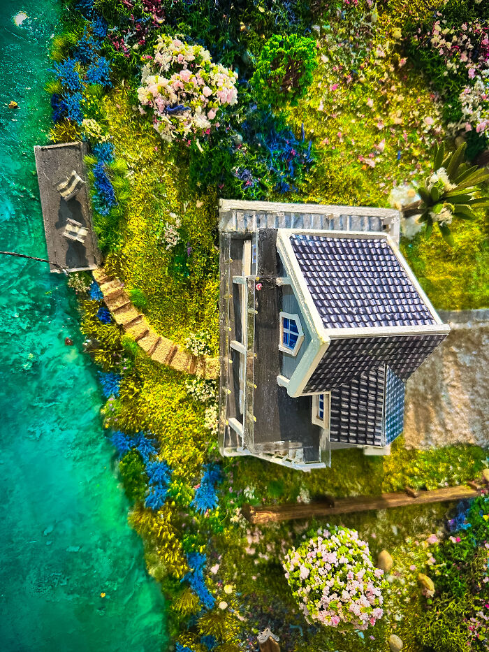 I Created A Miniature Of My Customer’s Lake House With A Hidden Tiny Girl That Only She Would Know About I Created A Miniature Of My Customer’s Lake House With A Hidden Tiny Girl That Only She Would Know About