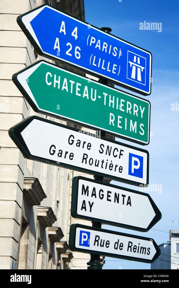 road-signs-in-france-C90R4A.jpg