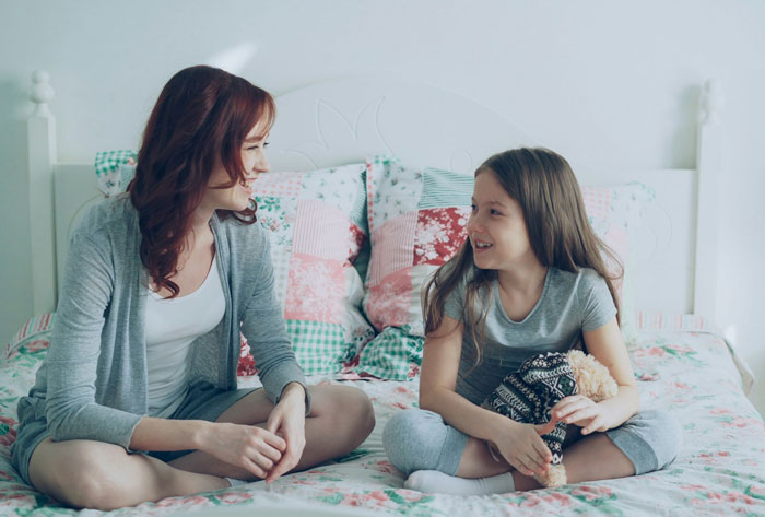 Single Mom Expects Support After Spending Thousands On Plastic Surgery, Gets A Brutal Reality Check Instead Single Mom Expects Support After Spending Thousands On Plastic Surgery, Gets A Brutal Reality Check Instead