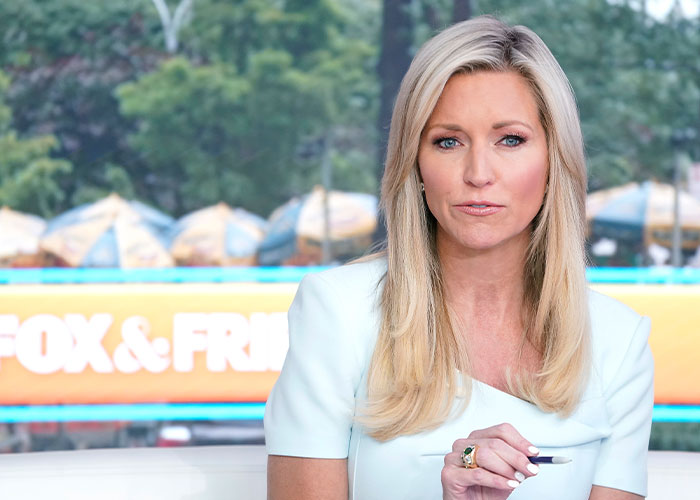 Kristen Bell speaking on Fox Faith Project, sparking outrage amid self-cancel discussions in a studio setting. Kristen Bell speaking on Fox Faith Project, sparking outrage amid self-cancel discussions in a studio setting.