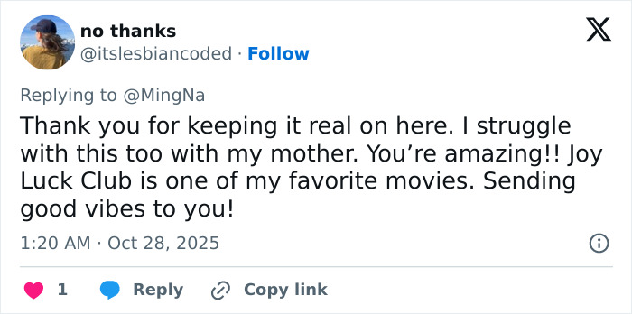 Tweet showing a fan thanking actress Ming-Na Wen for sharing about her mom’s insults and praising her role in Joy Luck Club. Tweet showing a fan thanking actress Ming-Na Wen for sharing about her mom’s insults and praising her role in Joy Luck Club.
