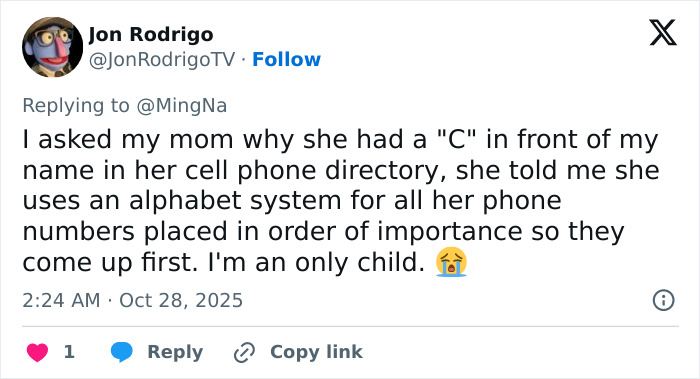 Tweet text about a mom’s unique way of saving contacts, illustrating actress Ming-Na Wen’s story about her mom’s insults. Tweet text about a mom’s unique way of saving contacts, illustrating actress Ming-Na Wen’s story about her mom’s insults.