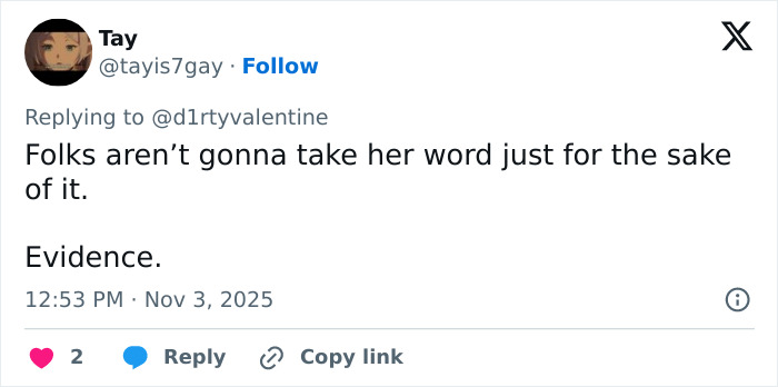 Tweet replying to a CFDA fashion look controversy, sparking online debate about Lily Allen's style and related drama.