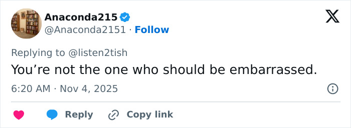 Tweet from user Anaconda215 responding to another user, discussing gym removal over confrontation in ladies’ room. Tweet from user Anaconda215 responding to another user, discussing gym removal over confrontation in ladies’ room.