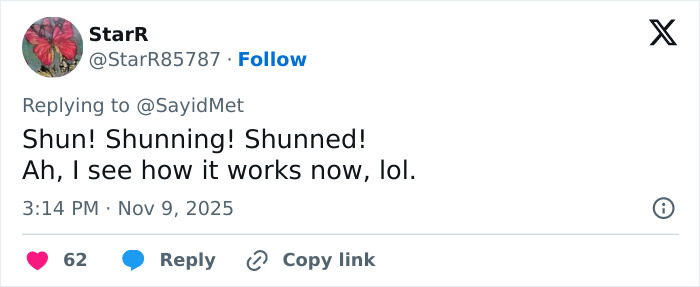 Tweet by user StarR reacting to a discussion about Kris Jenner's 70th birthday bash guest list stunning fans who noticed attendees. Tweet by user StarR reacting to a discussion about Kris Jenner's 70th birthday bash guest list stunning fans who noticed attendees.