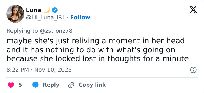 Tweet discussing concern over Jenna Ortega’s behavior at Wednesday cast event, mentioning she appeared lost in thought. Tweet discussing concern over Jenna Ortega’s behavior at Wednesday cast event, mentioning she appeared lost in thought.