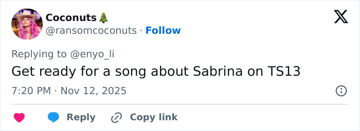 'Embarrassing' Taylor Swift Video Resurfaces, Sparking Heated Debate About Her Manners 'Embarrassing' Taylor Swift Video Resurfaces, Sparking Heated Debate About Her Manners