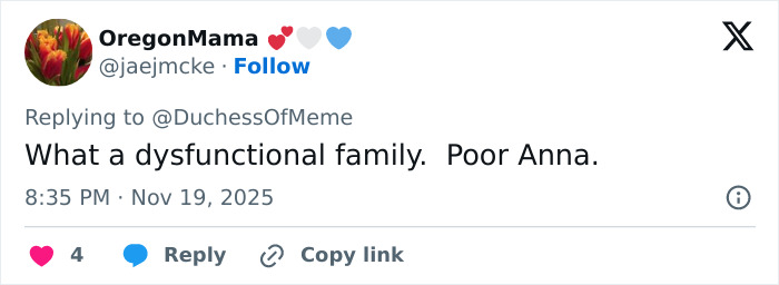 Twitter user OregonMama replying to a tweet, commenting on a dysfunctional family related to the father of teen slain on cruise. Twitter user OregonMama replying to a tweet, commenting on a dysfunctional family related to the father of teen slain on cruise.