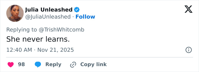 Screenshot of Julia Unleashed’s tweet saying She never learns referencing Meghan Markle’s Harper’s Bazaar moment online reaction