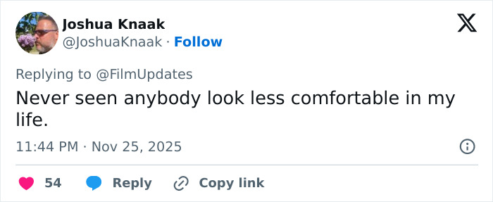 Tweet from Joshua Knaak reacting to Ariana Grande getting roasted after an intimate interaction with Jonathan Bailey. Tweet from Joshua Knaak reacting to Ariana Grande getting roasted after an intimate interaction with Jonathan Bailey.