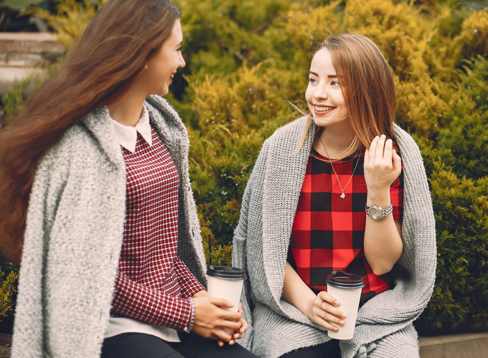 “Always Play Along”: 40 Women Reveal The Strict Rules Of Girl Code That They’ll Never Break 