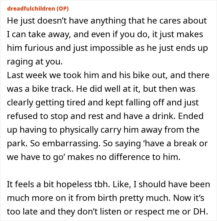 Text post from a mom struggling with how her kids act, feeling hopeless about their behavior and respect issues.