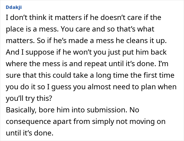 Comment on parenting advice about children’s behavior, focusing on managing messes and discipline strategies.