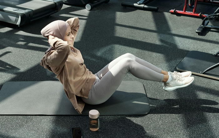 “Always Play Along”: 40 Women Reveal The Strict Rules Of Girl Code That They’ll Never Break 