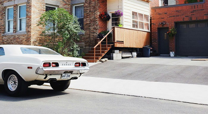 “Could Not Wear Camouflage Clothing”: 44 Of The Most Outrageous HOA Rules People Have Endured