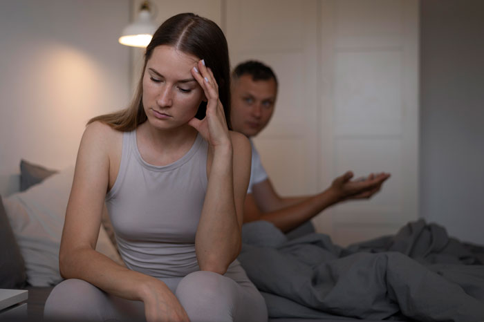 Woman Buys Expensive Gifts For BF’s Kids, Is Told She Can’t Spend Christmas With Them