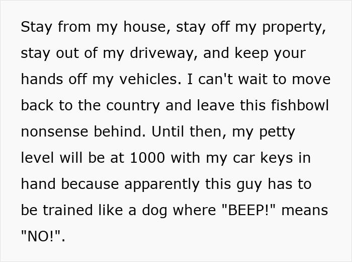 Alt text: Woman using panic alarm on her car to take revenge on neighbor who came over early to "help" the couple. Alt text: Woman using panic alarm on her car to take revenge on neighbor who came over early to "help" the couple.