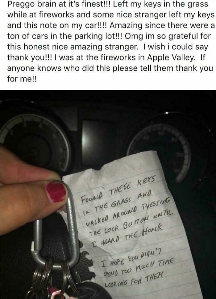 Hand holding keys and a note left by a stranger, showing faith in humanity restored through kind acts.