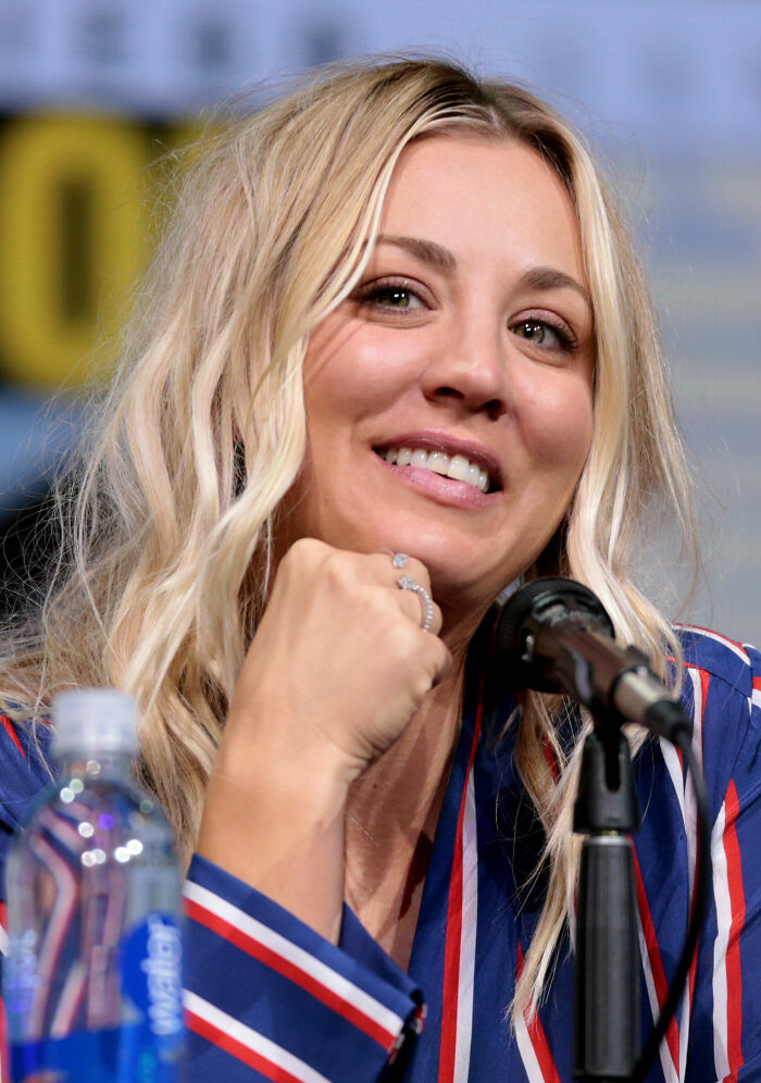 Actress Kaley Cuoco, 40